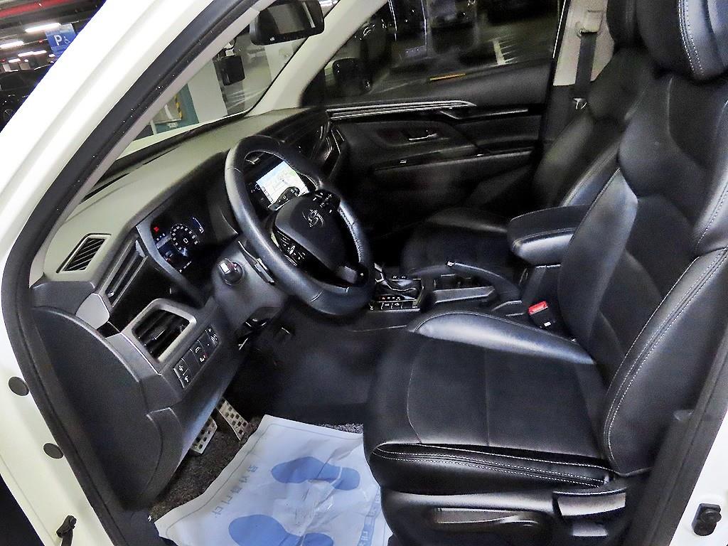 Ssangyong Korando - Vista 8