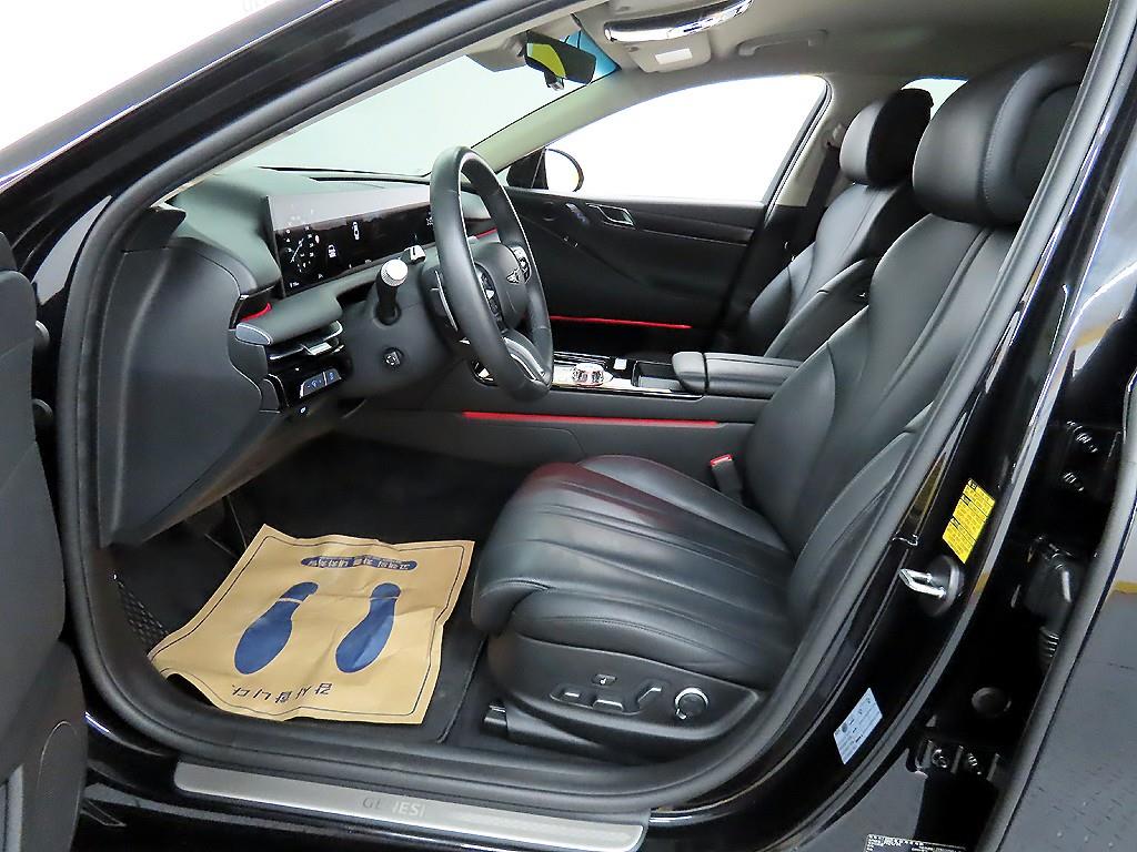 Genesis G80 - Vista 7
