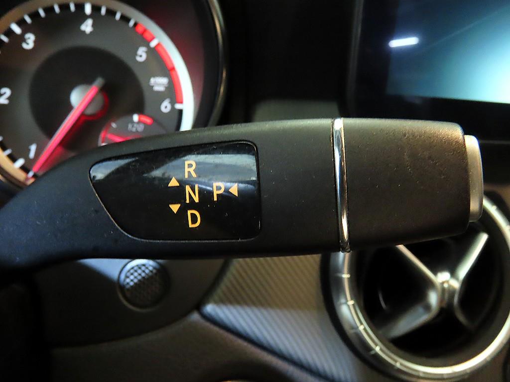Mercedes Benz CLA Class 2015 Blanco - Importación desde Corea - HF Imports Iquique - Foto 14