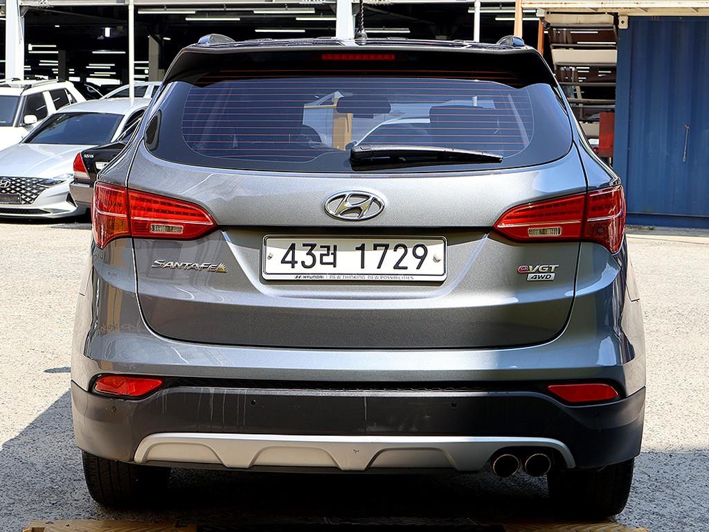 HYUNDAI Santa Fe - Vista 3