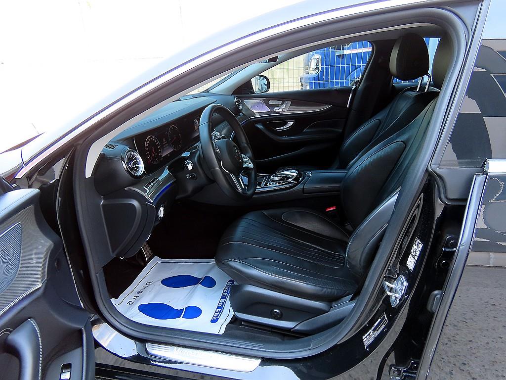 Mercedes Benz CLS Class - Vista 7