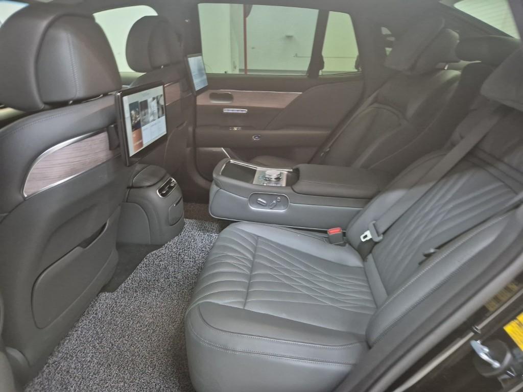 Genesis G90 2023 Negro - Importación desde Corea - HF Imports Iquique - Foto 13