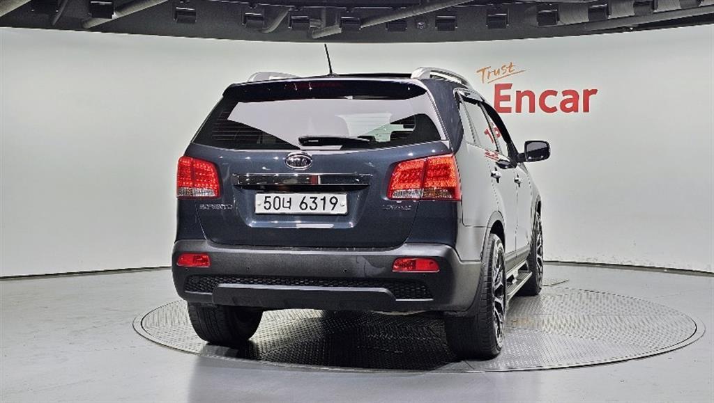 KIA Sorento - Vista 6