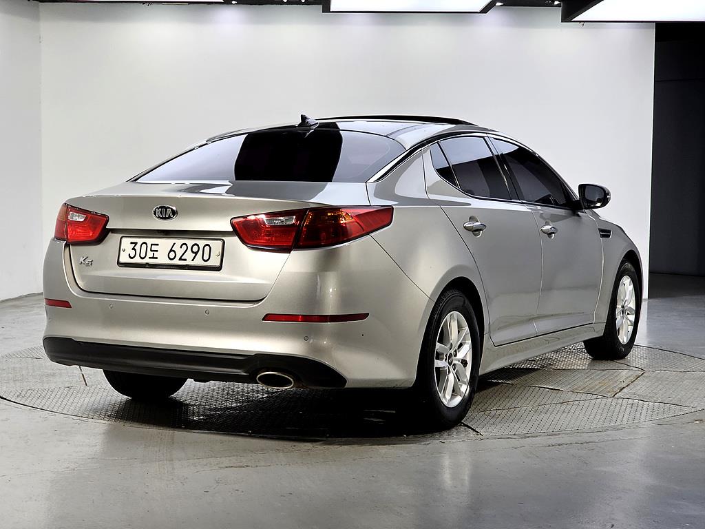 KIA K5 - Vista 6
