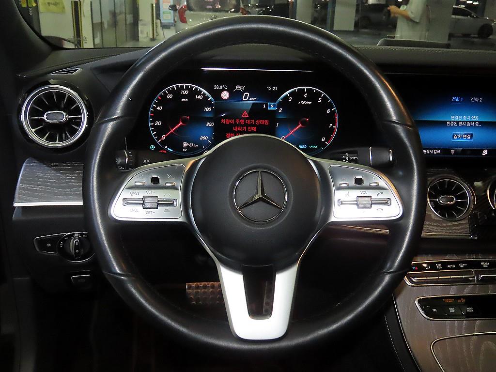 Mercedes Benz CLS Class - Vista 10