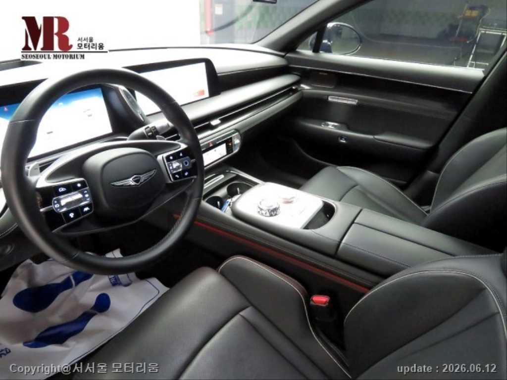 Genesis G90 - Vista 9