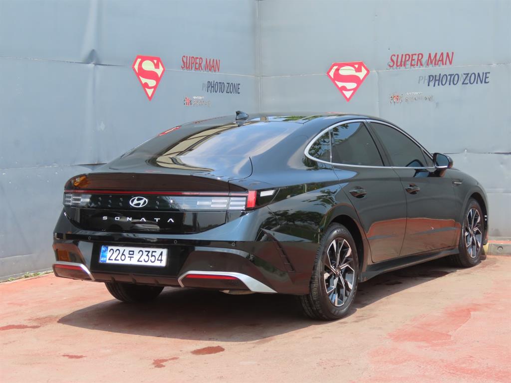 HYUNDAI Sonata - Vista 3