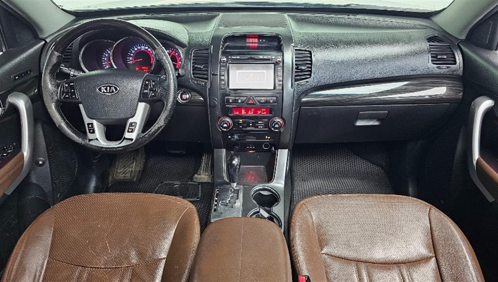 KIA Sorento - Vista 9