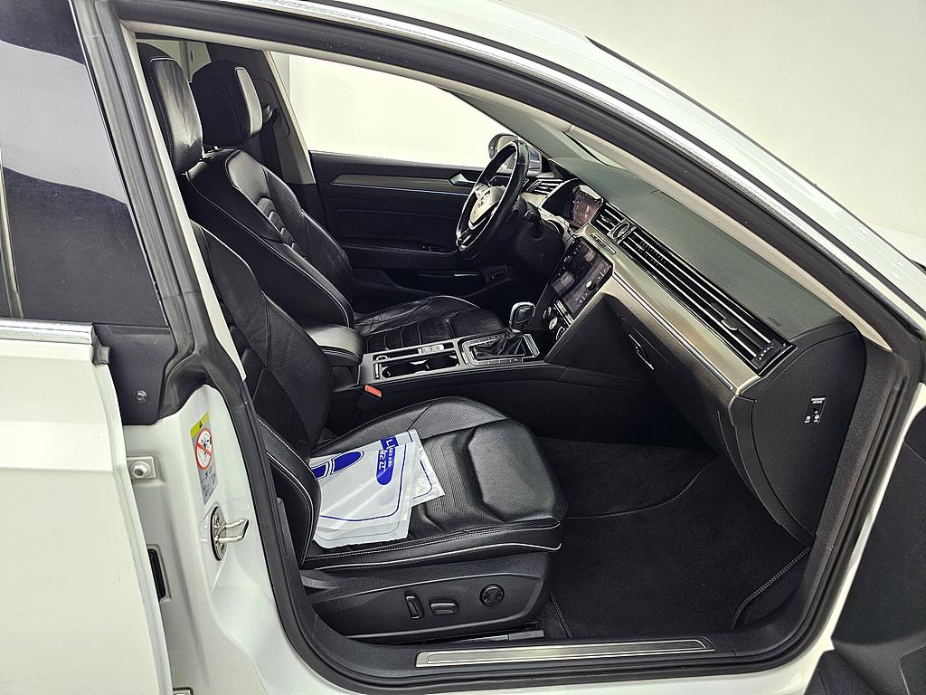 Volkswagen Arteon 2018 Blanco - Importación desde Corea - HF Imports Iquique - Foto 13