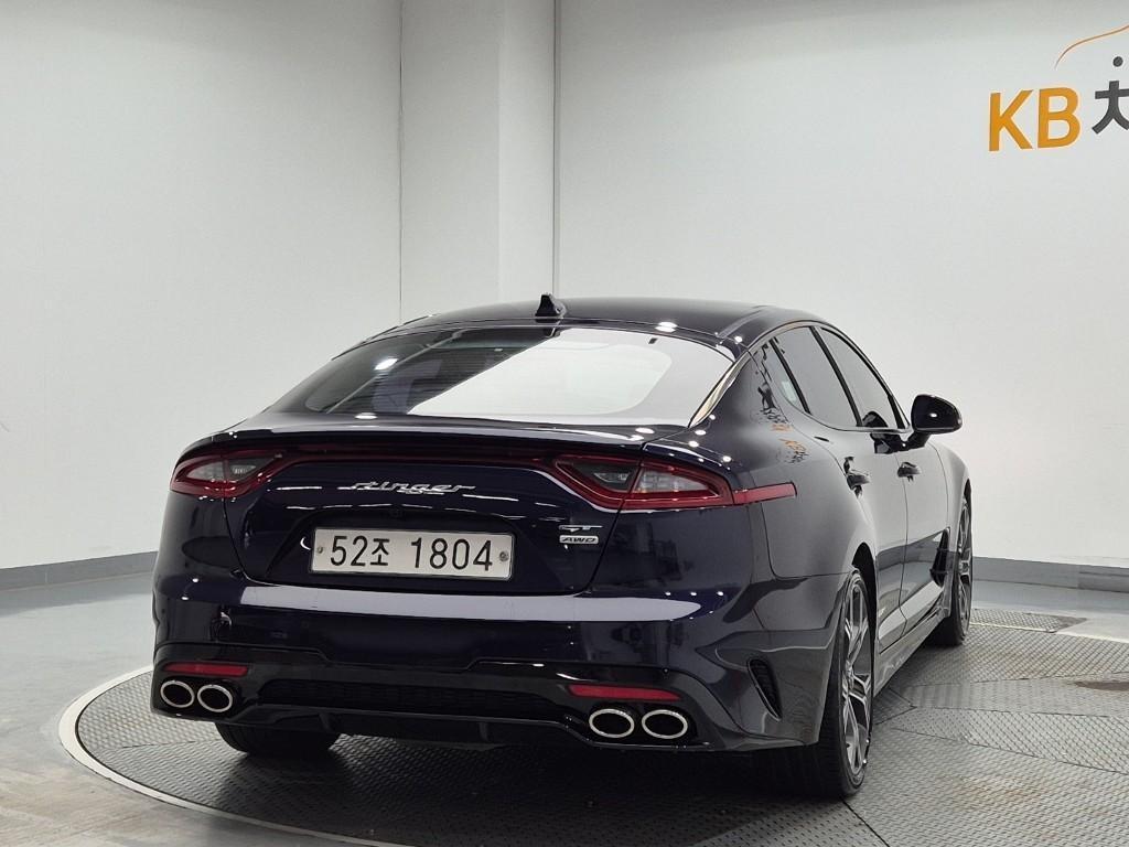 KIA Stinger - Vista 3