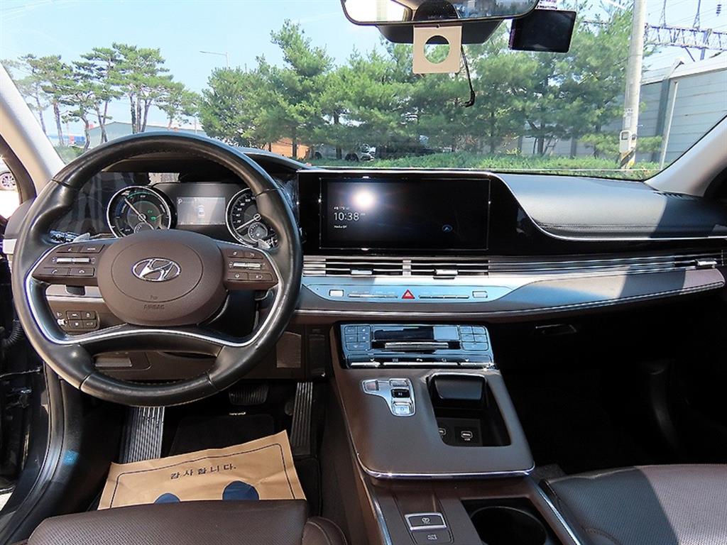 HYUNDAI Grandeur - Vista 9