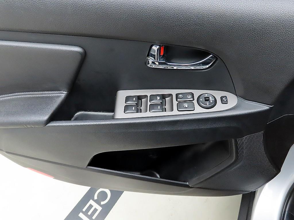 KIA Sportage 2014 Plateado - Importación desde Corea - HF Imports Iquique - Foto 13