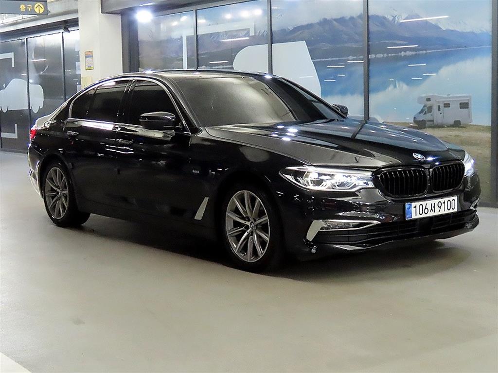 BMW 5 Series 2017 Negro - Importación desde Corea - HF Imports Iquique - Foto 1