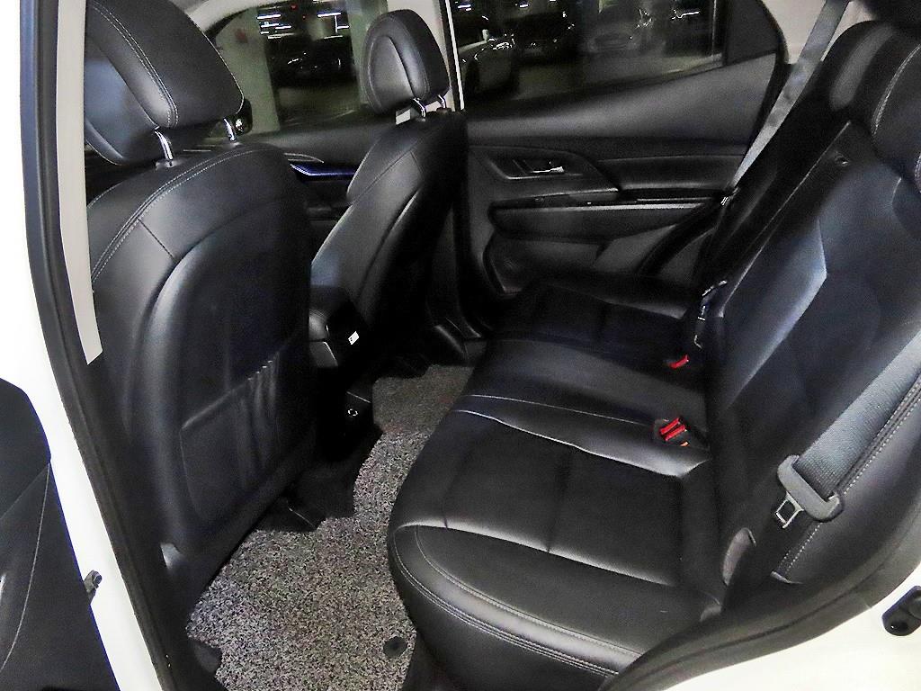 Ssangyong Korando - Vista 9