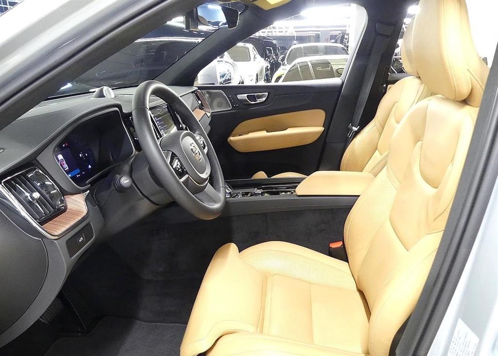 Volvo XC60 - Vista 10