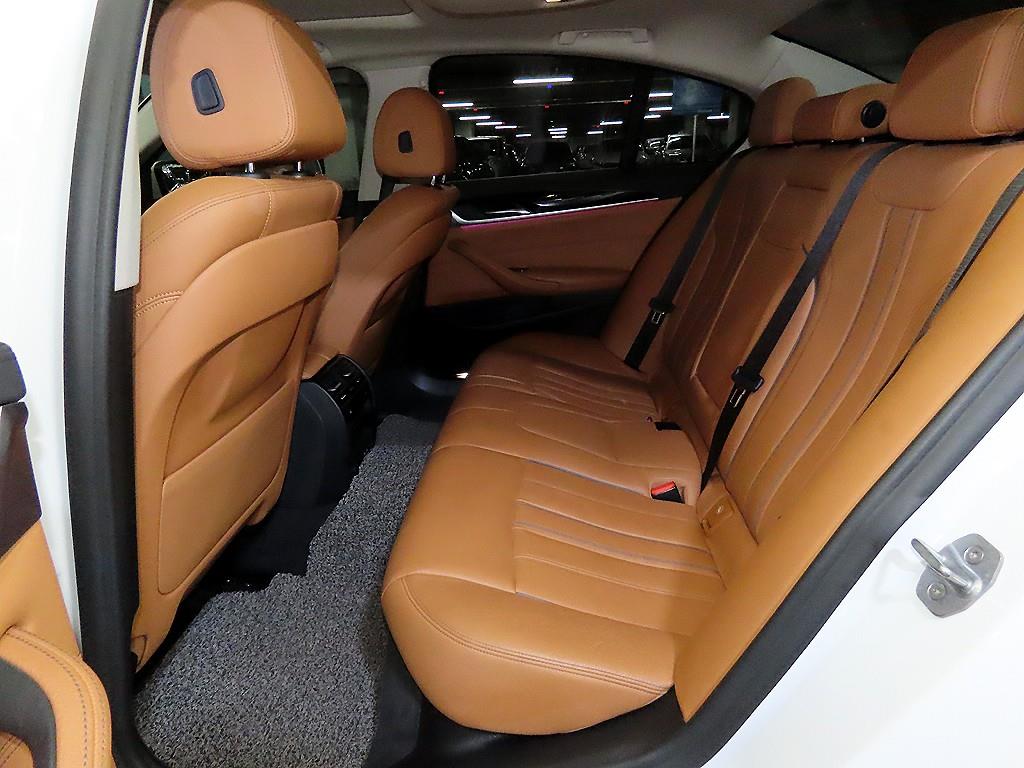 BMW 5 Series - Vista 9