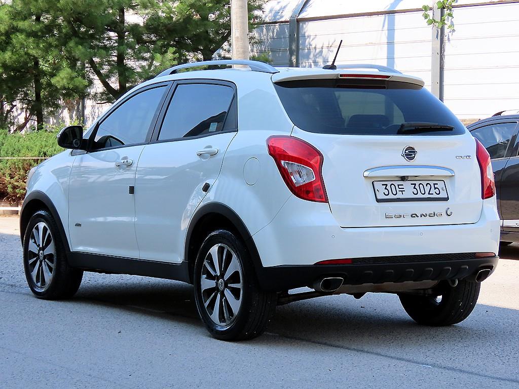 Ssangyong Korando - Vista 3