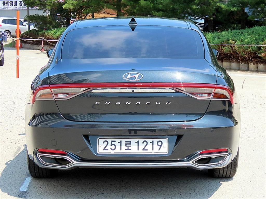 HYUNDAI Grandeur - Vista 6