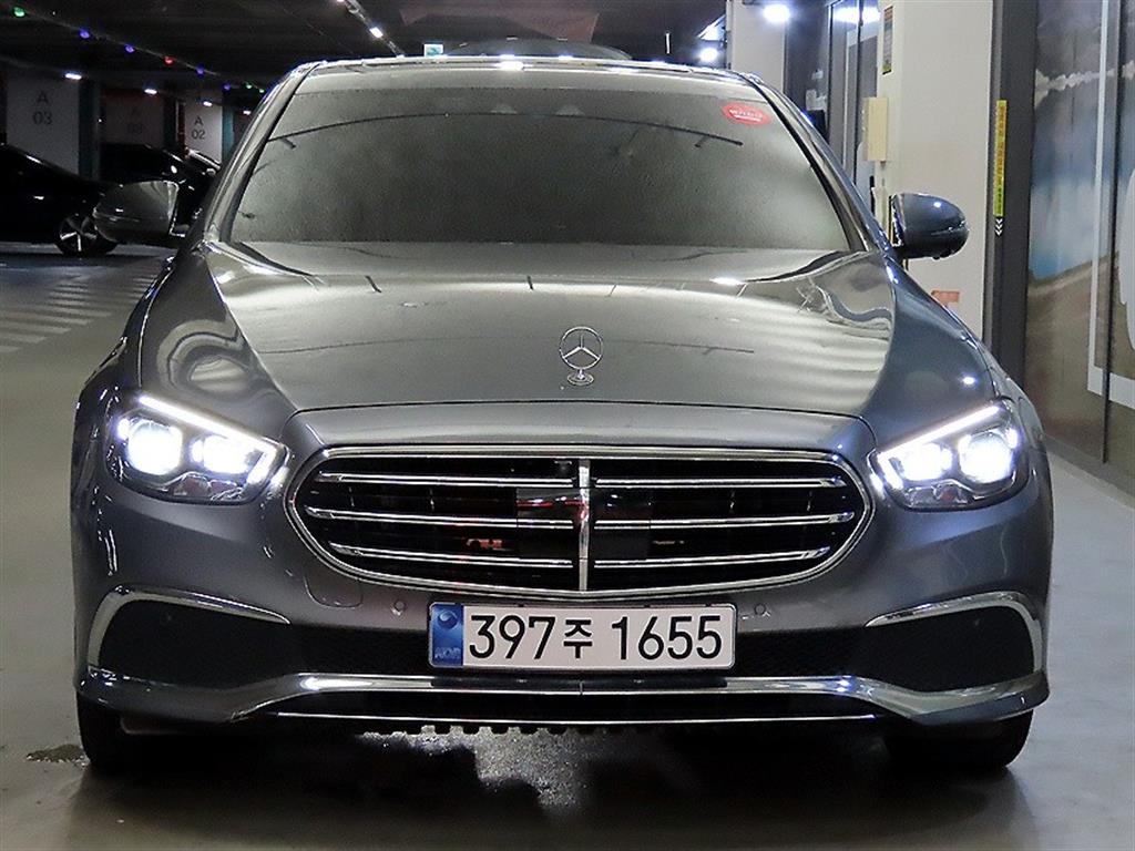 Mercedes Benz E class - Vista 2