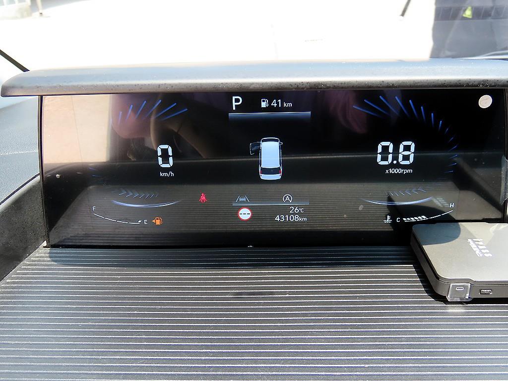 HYUNDAI Staria - Vista 11