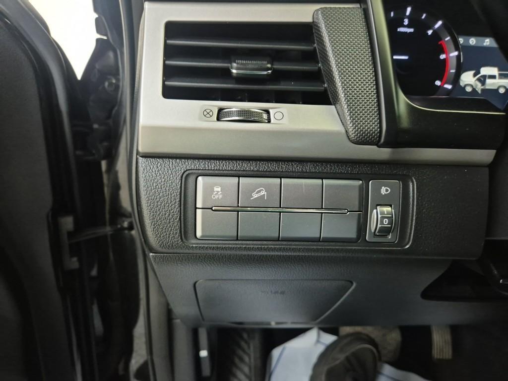 Ssangyong Rexton 2018 Negro - Importación desde Corea - HF Imports Iquique - Foto 19