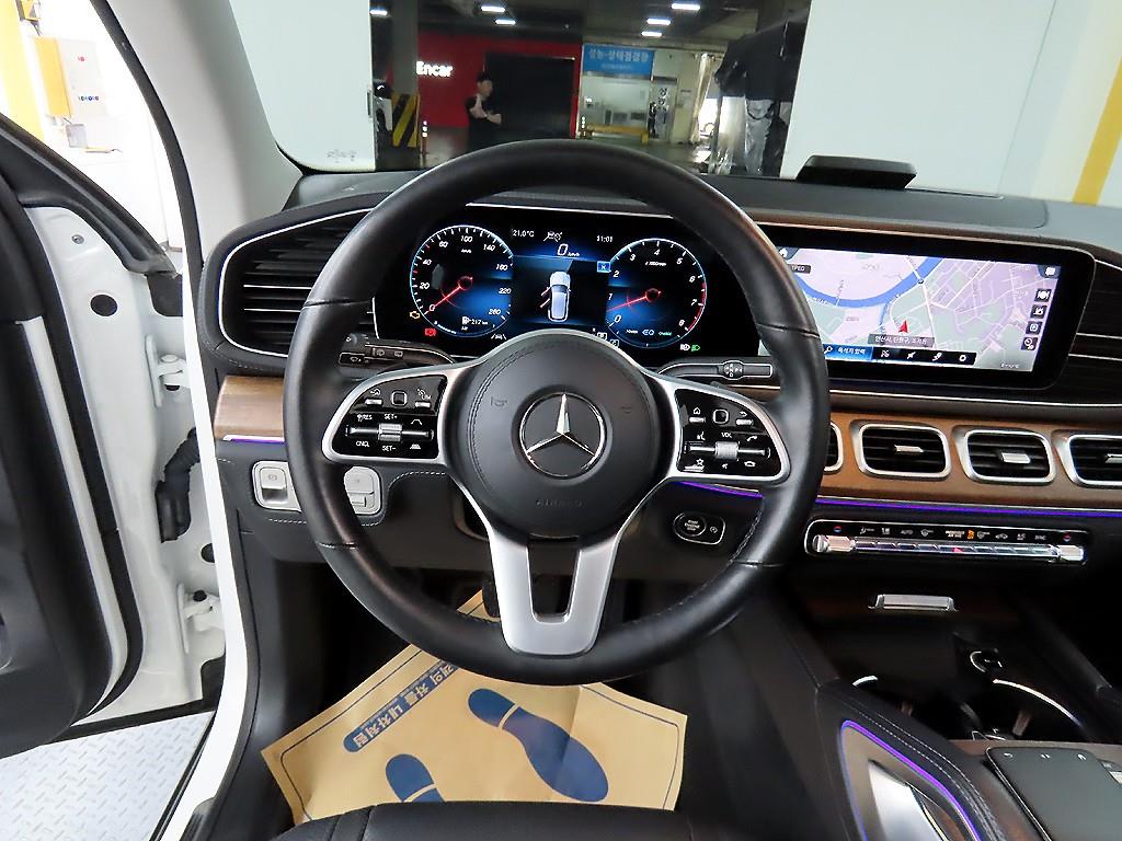 Mercedes Benz GLE Class - Vista 11