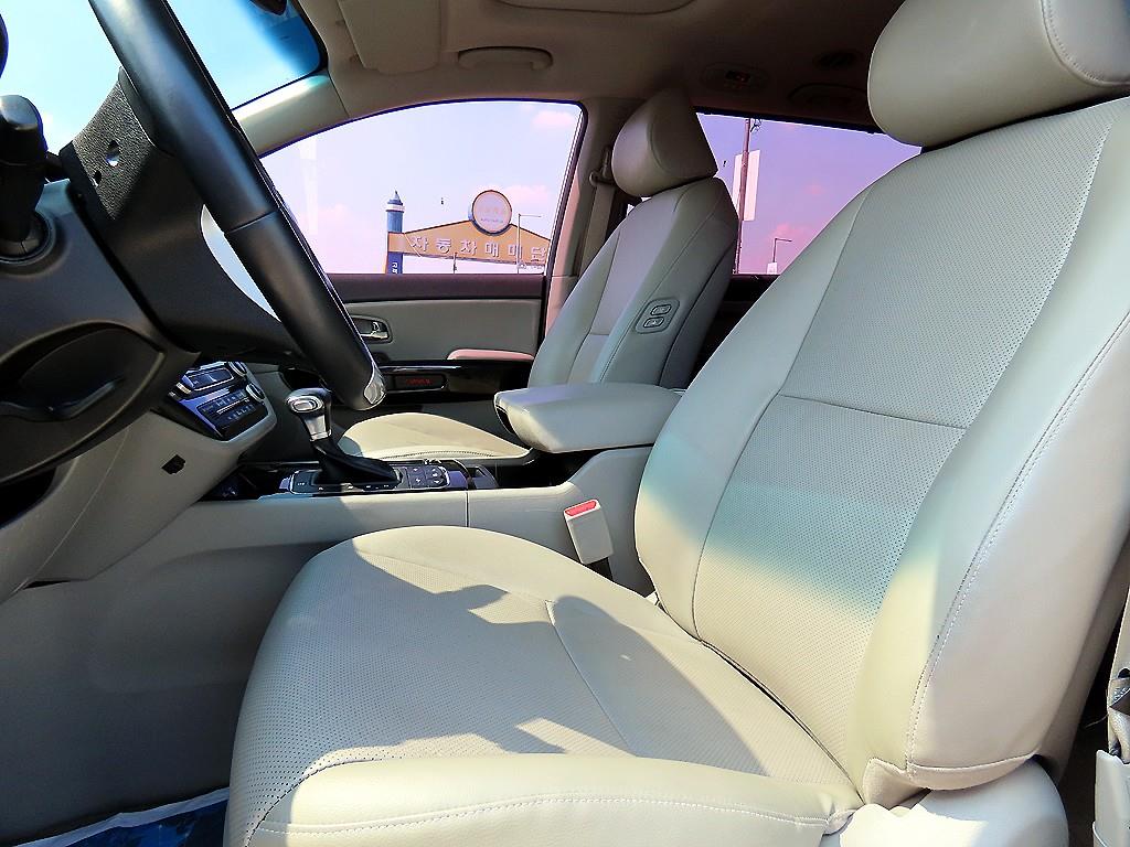 KIA Carnival - Vista 7
