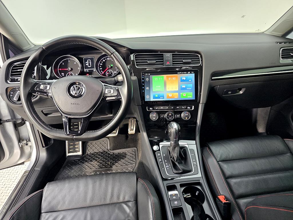 Volkswagen Golf - Vista 7
