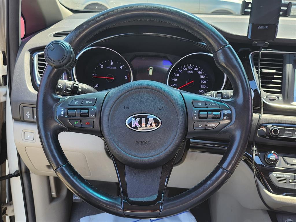 KIA Carnival 2014 Blanco - Importación desde Corea - HF Imports Iquique - Foto 13