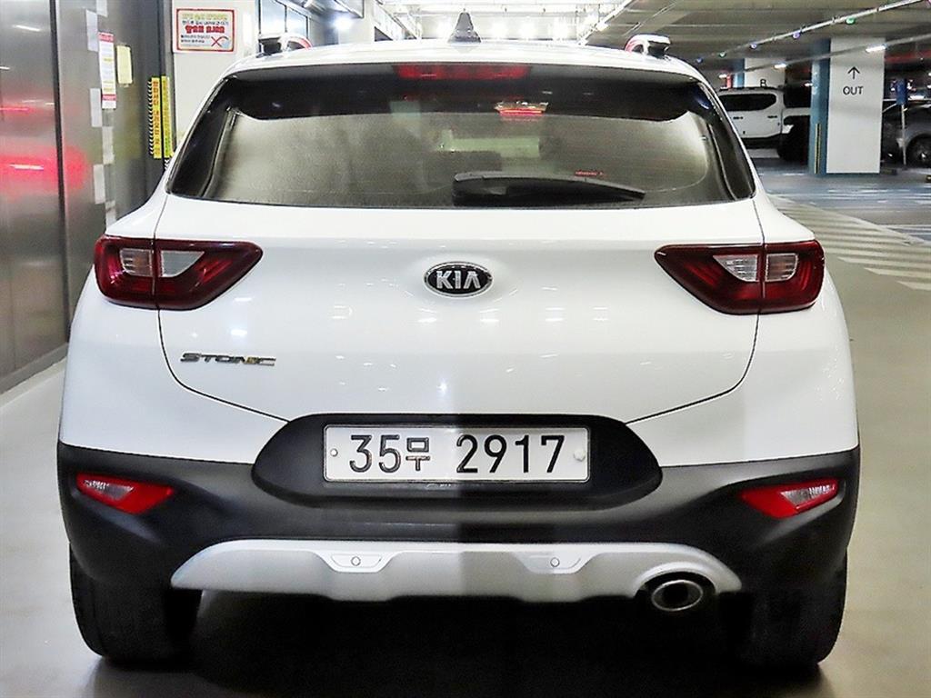 KIA Stonic - Vista 7