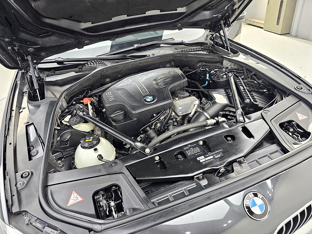 BMW 5 Series - Vista 8