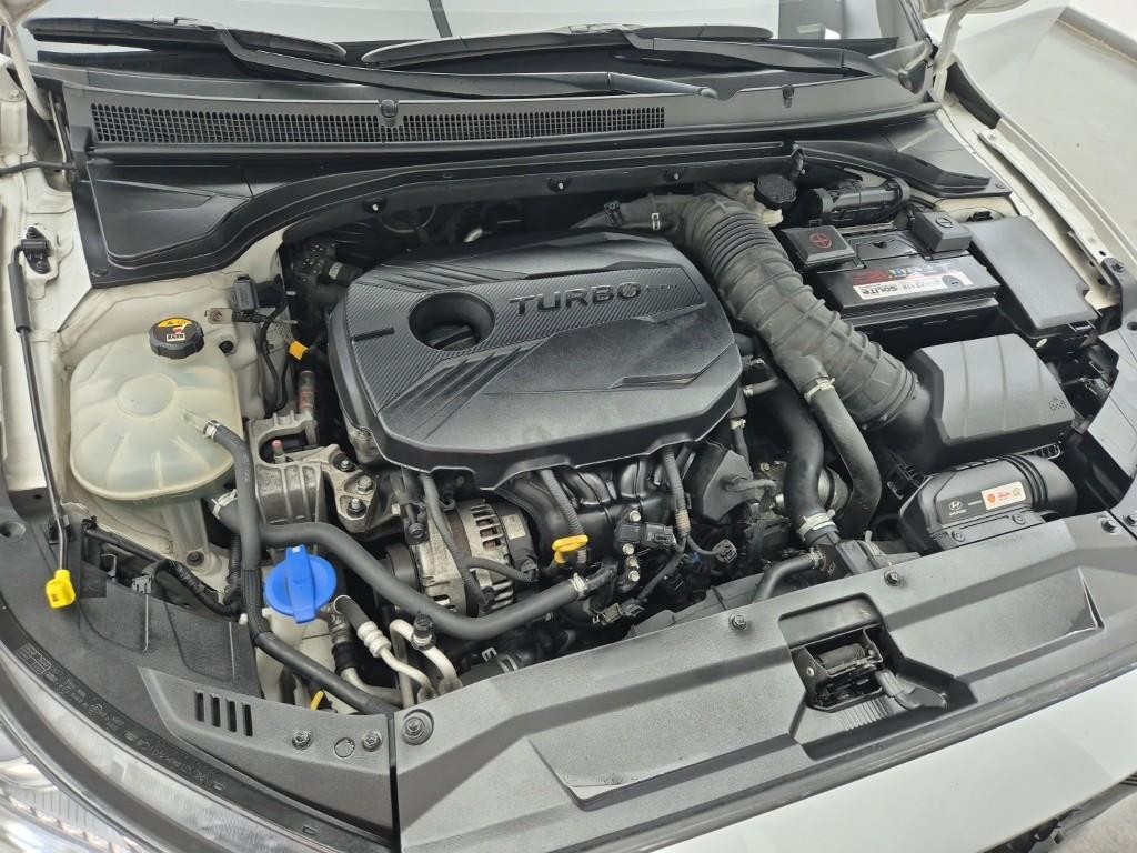HYUNDAI Veloster - Vista 8