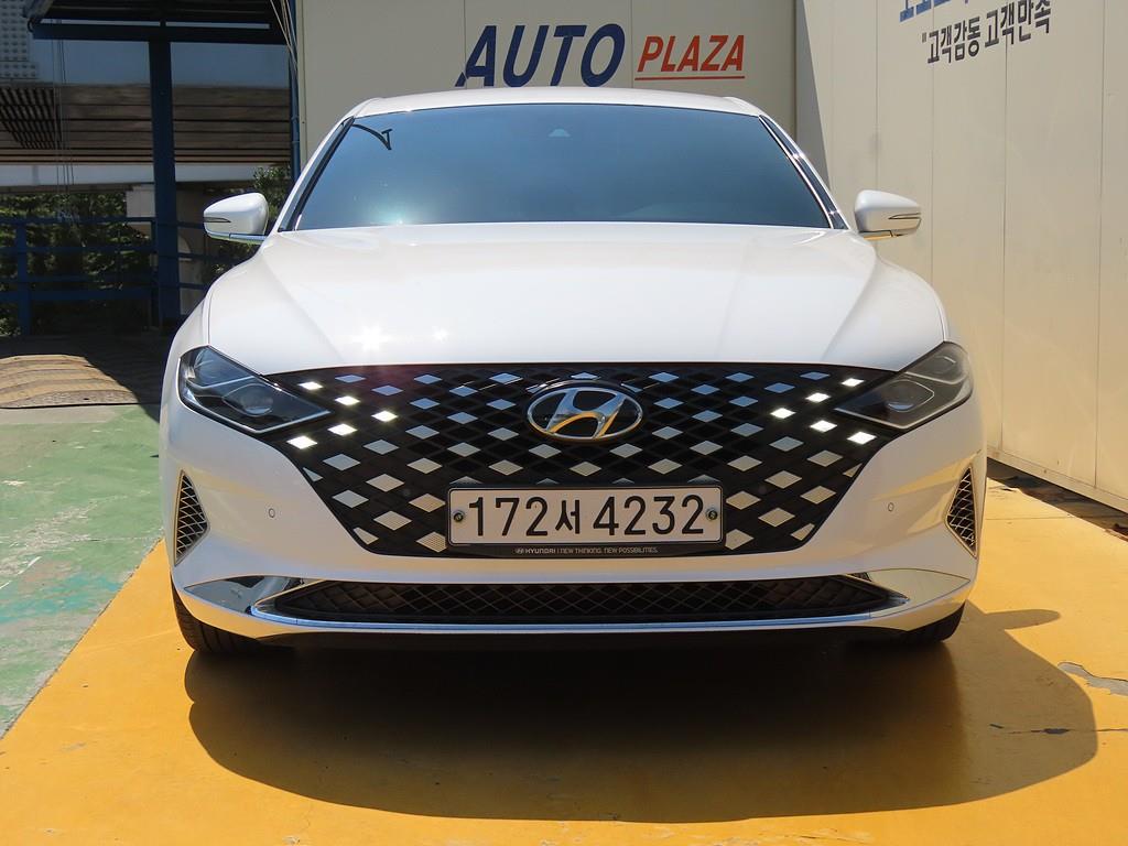 HYUNDAI Grandeur - Vista 2
