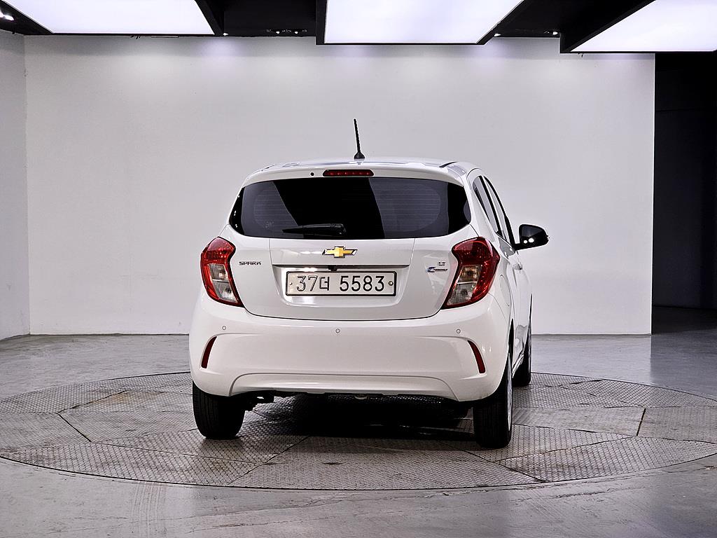 Chevrolet Spark - Vista 3