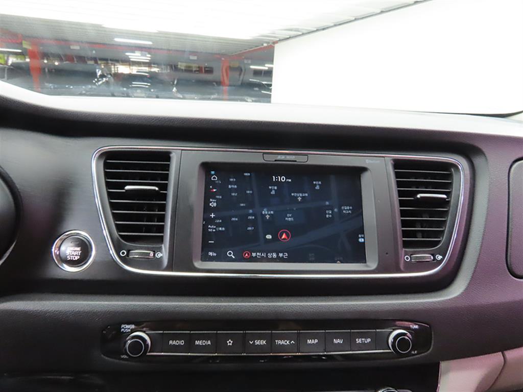 KIA Carnival 2018 Plateado - Importación desde Corea - HF Imports Iquique - Foto 18