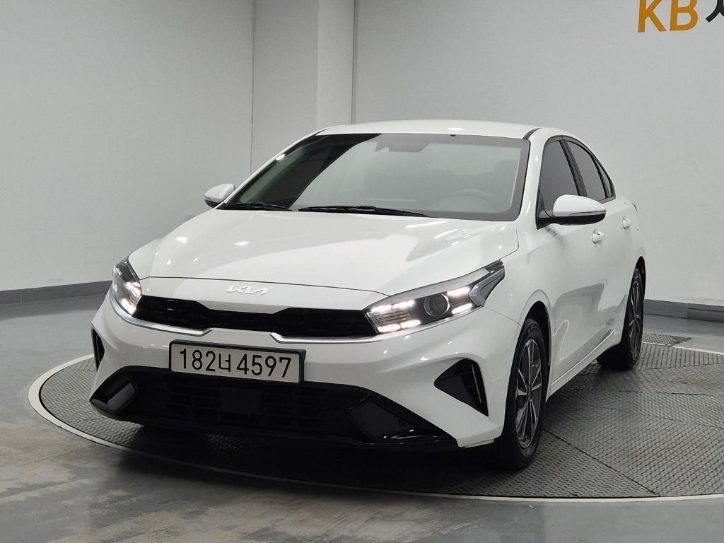 KIA K3 2022 Blanco - Importación desde Corea - HF Imports Iquique - Foto 1