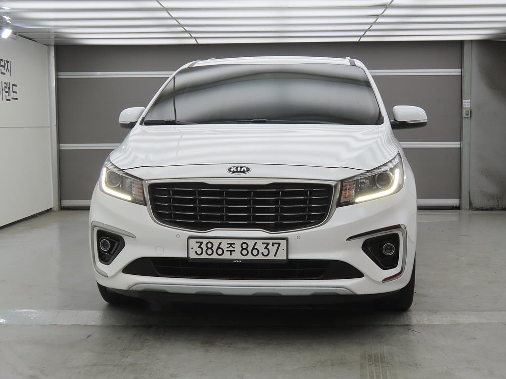 KIA Carnival - Vista 2
