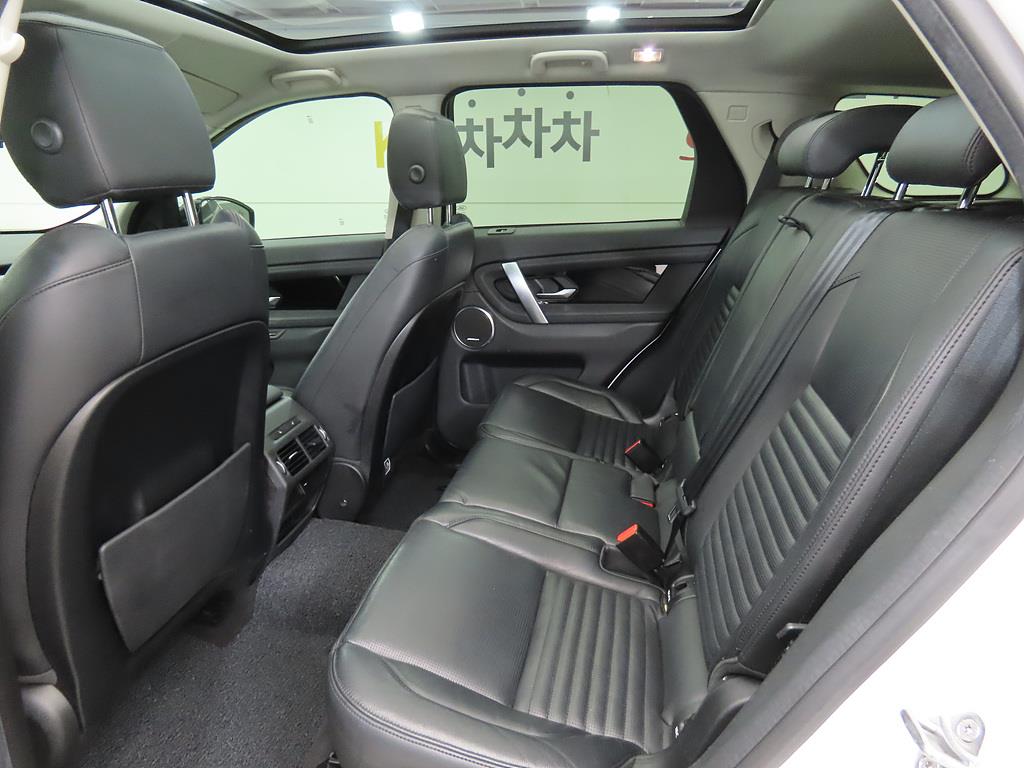 Land Rover Discovery Sports - Vista 8