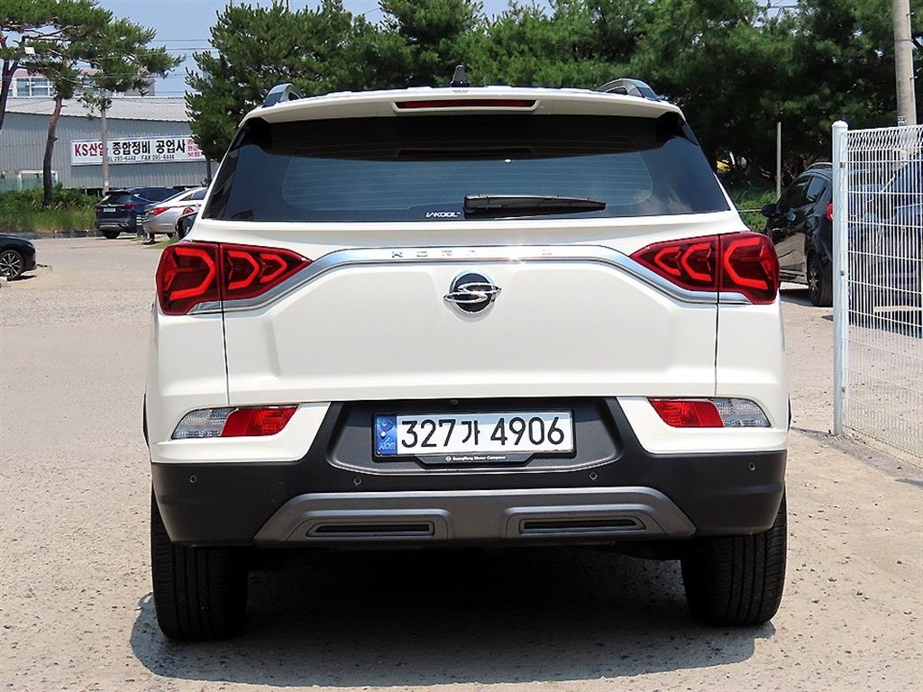 Ssangyong Korando - Vista 6