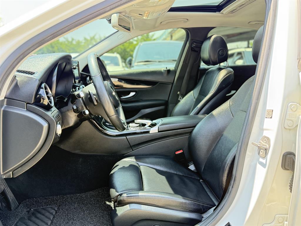 Mercedes Benz C Class - Vista 10