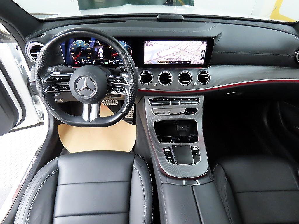 Mercedes Benz E class - Vista 9