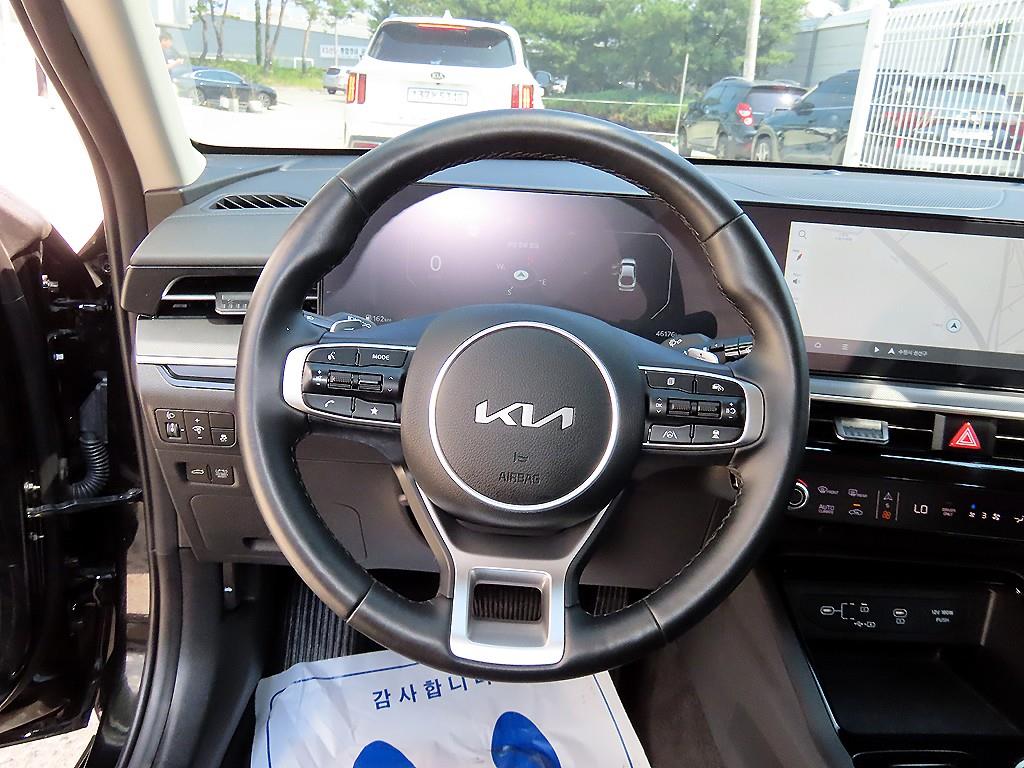 KIA K5 - Vista 10