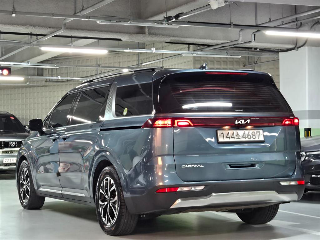 KIA Carnival - Vista 6