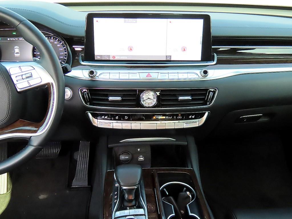 KIA K9 - Vista 12