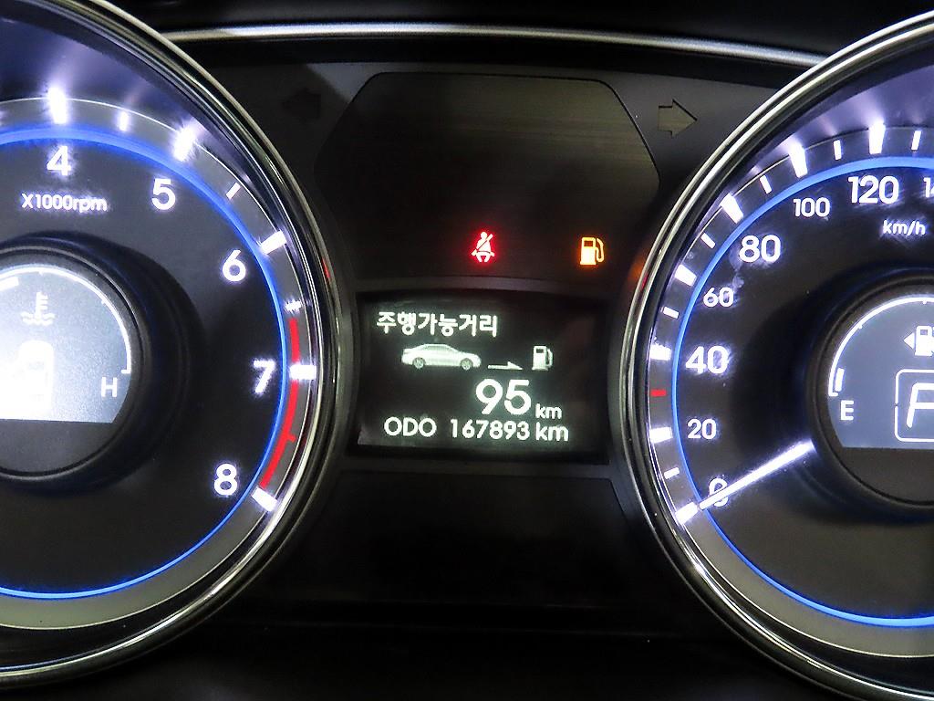 HYUNDAI Sonata - Vista 11