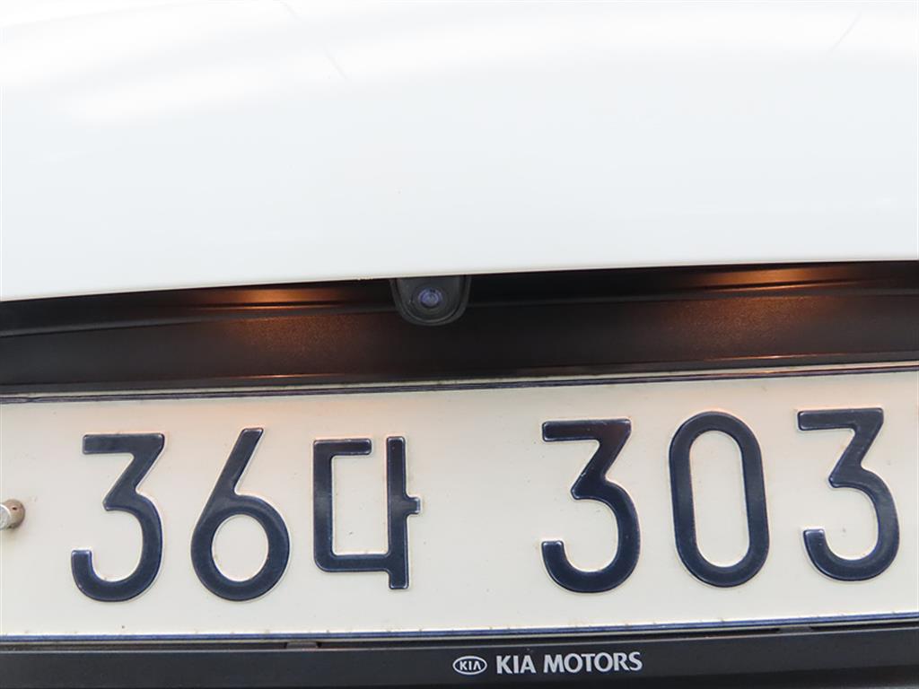 KIA Stonic 2018 Blanco - Importación desde Corea - HF Imports Iquique - Foto 19