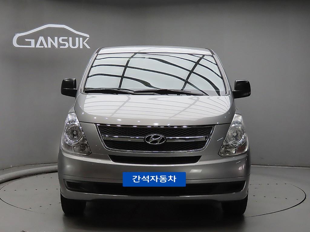 HYUNDAI Starex 2011 Plateado - Importación desde Corea - HF Imports Iquique - Foto 1