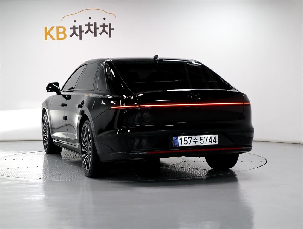 HYUNDAI Grandeur - Vista 6