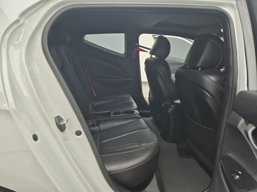 HYUNDAI Veloster 2018 Blanco - Importación desde Corea - HF Imports Iquique - Foto 14