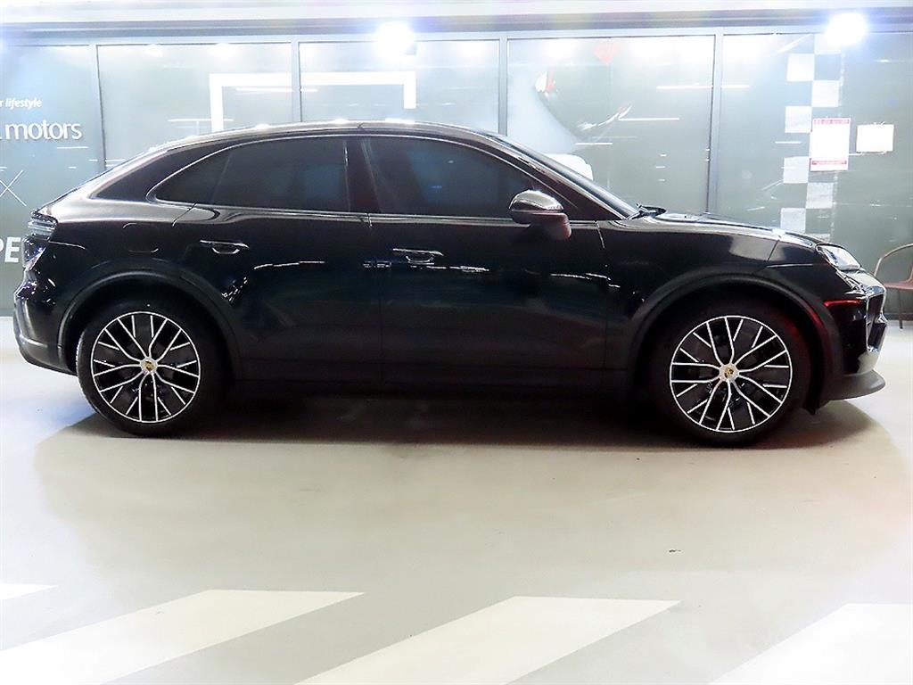 Porsche Macan - Vista 3